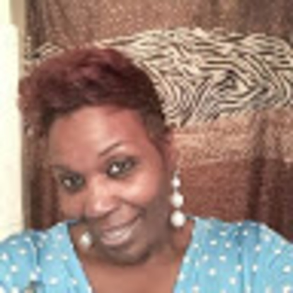 Meet your Posher, Denise